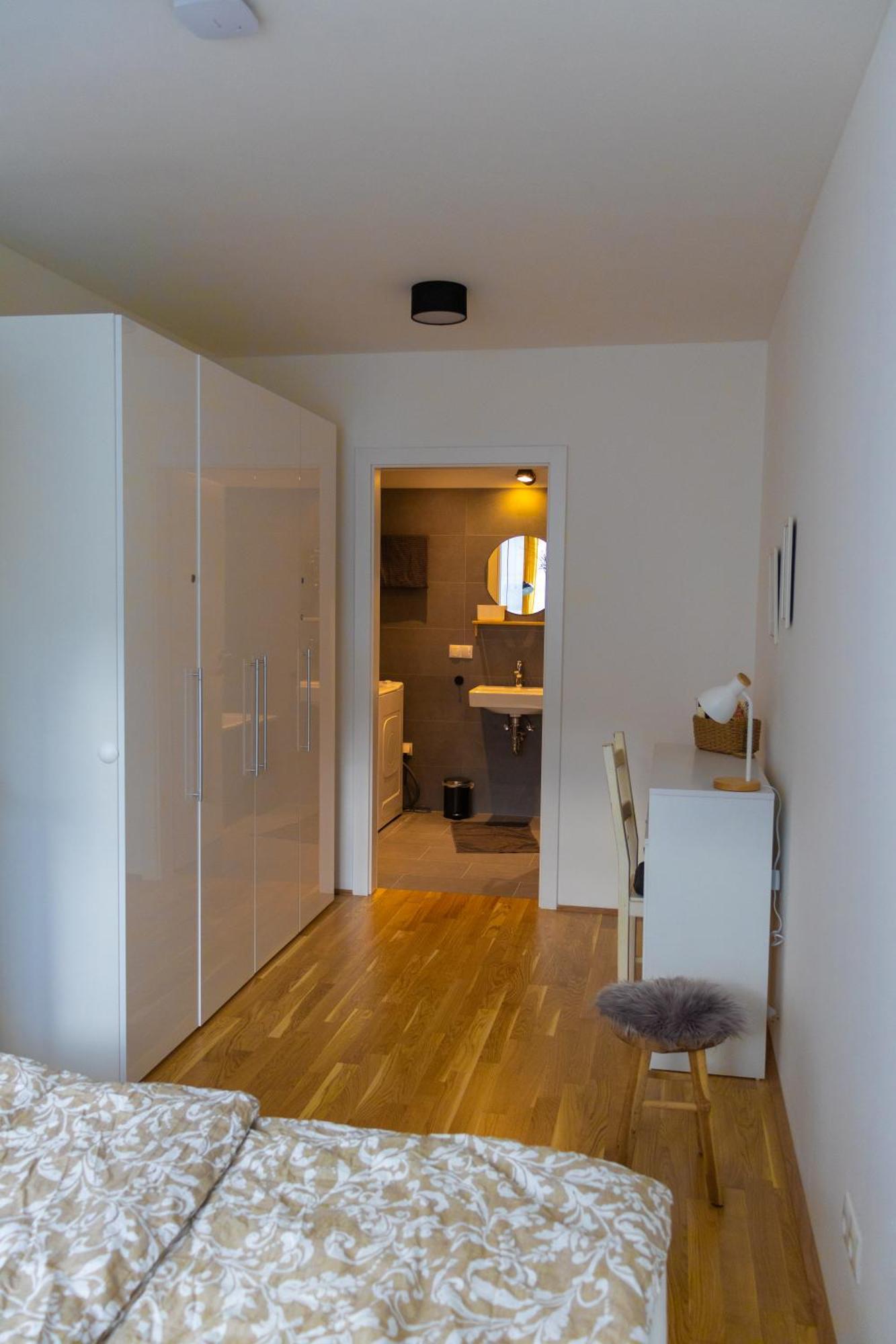 Danube City Lodge, Uptown, A/C Вена Экстерьер фото
